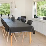 Hébergement de vacances Four-bedroom In *